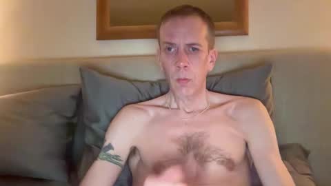 Snapshot of tyronev70 chatting on 02-02-25, 02:38 Ty online show from 02-02-25, 02:38