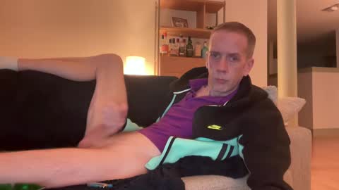 Snapshot of tyronev70 chatting on 02-06-25, 05:51 Ty online show from 02-06-25, 05:51