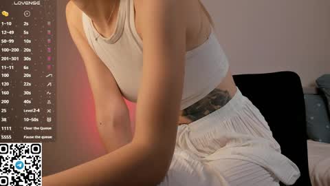 Christine 3 Next broadcast tomorrow at 2100 GMT 5 online show from 04-07-26, 07:03