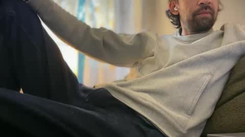 Snapshot of ubehalaya chatting on 11-09-25, 08:29 Ross online show from 11-09-25, 08:29