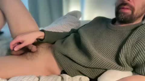 Snapshot of ubehalaya chatting on 02-22-26, 09:35 Ross online show from 02-22-26, 09:35