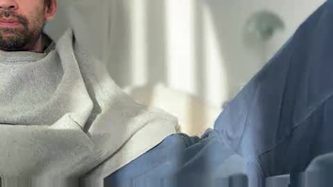 Snapshot of ubehalaya chatting on 03-01-26, 09:06 Ross online show from 03-01-26, 09:06