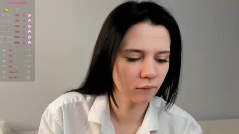 Lili online show from 02-19-25, 08:41