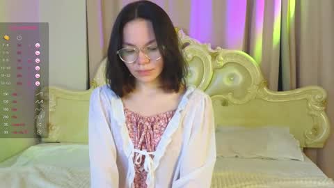 Lili online show from 03-09-25, 07:37