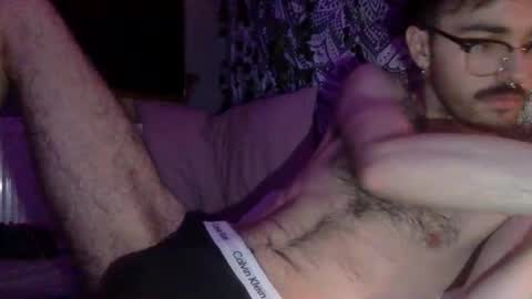 Snapshot of uhhstephen chatting on 11-05-25, 10:10 uhhstephen online show from 11-05-25, 10:10