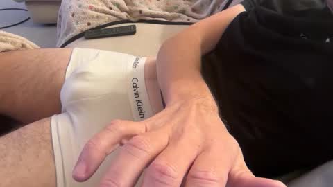 Snapshot of ukben45 chatting on 11-29-25, 11:08 Ben online show from 11-29-25, 11:08