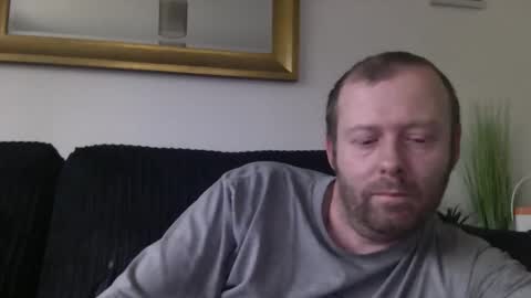 Snapshot of ukmatty3 chatting on 01-31-25, 03:33 ukmatty3 online show from 01-31-25, 03:33