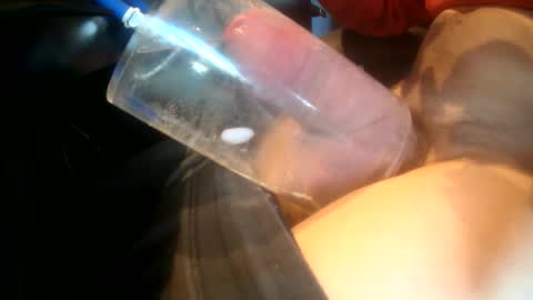 Snapshot of ukpumper chatting on 10-23-25, 09:30 ukpumper online show from 10-23-25, 09:30