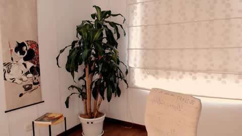 Snapshot of ulala_martina chatting on 05-11-26, 04:04 Martina online show from 05-11-26, 04:04