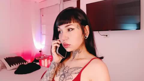 Snapshot of ulala_martina chatting on 06-10-26, 04:56 Martina online show from 06-10-26, 04:56