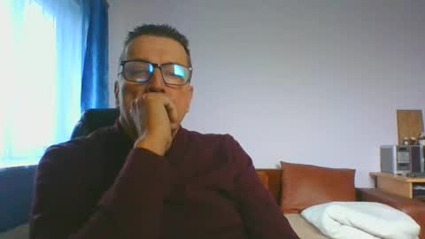 Snapshot of ulmeni4 chatting on 12-04-24, 08:12 ulmeni4 online show from 12-04-24, 08:12