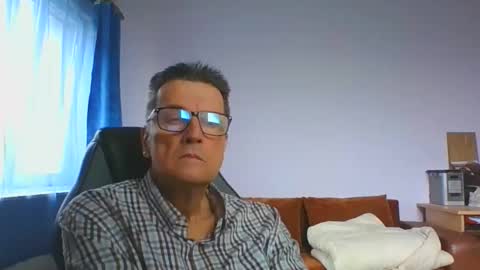 ulmeni4 online show from 11-28-25, 09:23