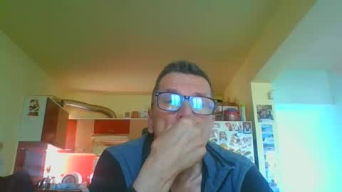 ulmeni4 online show from 04-04-26, 07:39