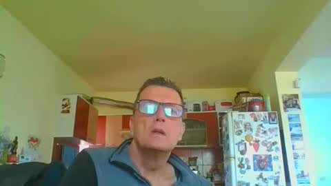 ulmeni4 online show from 04-11-26, 09:57