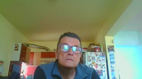 ulmeni4 online show from 04-12-26, 08:30