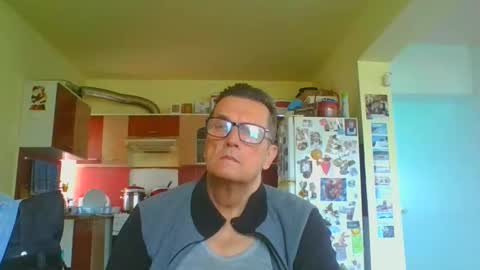 ulmeni4 online show from 04-23-26, 10:03