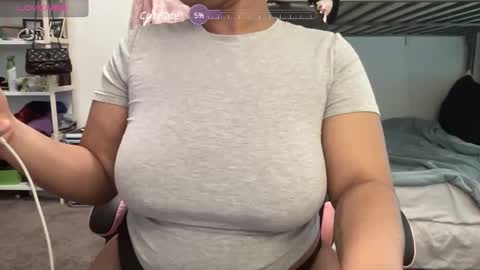 Snapshot of ulovechanel chatting on 12-10-24, 05:55 Chanel online show from 12-10-24, 05:55