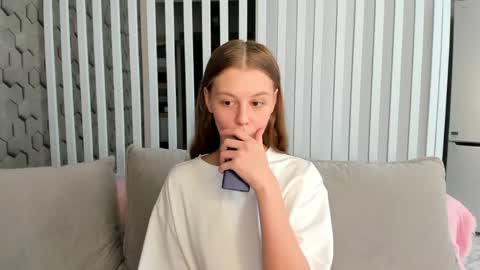 Melena online show from 04-29-26, 02:59