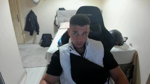 hi im mike tyson -  online show from 09-25-25, 06:22