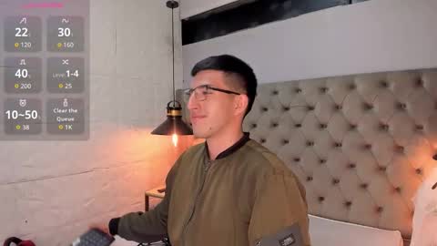 Un Slutty online show from 10-12-25, 07:13