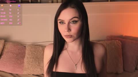 Una  online show from 03-15-26, 09:37