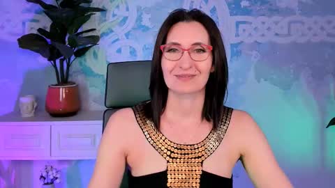 UnaTera online show from 10-14-25, 09:21