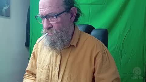 Snapshot of uncle_hottiecb chatting on 03-23-26, 04:44 Uncle Hottie online show from 03-23-26, 04:44