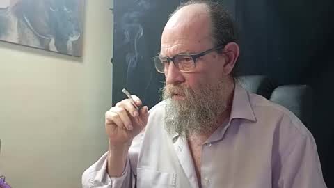 Snapshot of uncle_hottiecb chatting on 03-27-26, 05:34 Uncle Hottie online show from 03-27-26, 05:34
