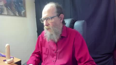 Snapshot of uncle_hottiecb chatting on 04-01-26, 05:21 Uncle Hottie online show from 04-01-26, 05:21