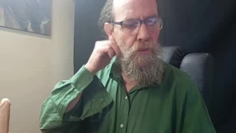 Snapshot of uncle_hottiecb chatting on 04-04-26, 04:48 Uncle Hottie online show from 04-04-26, 04:48