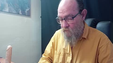 Snapshot of uncle_hottiecb chatting on 04-09-26, 05:07 Uncle Hottie online show from 04-09-26, 05:07