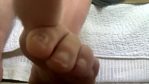 Hairy Sally online show from 10-15-25, 03:01