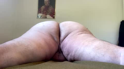 Hairy Sally online show from 10-18-25, 02:29