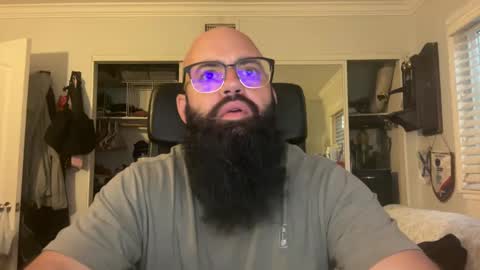 Snapshot of uncutbeard129840 chatting on 09-26-25, 01:53 uncutbeard129840 online show from 09-26-25, 01:53