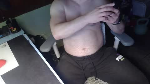 Under the desk online show from 04-09-26, 01:05