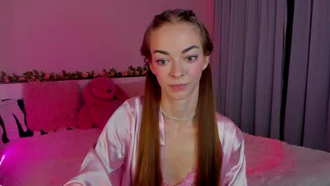 Under The Skin online show from 12-08-24, 02:41