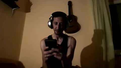 Snapshot of underguy19 chatting on 10-18-25, 08:31 underguy19 online show from 10-18-25, 08:31