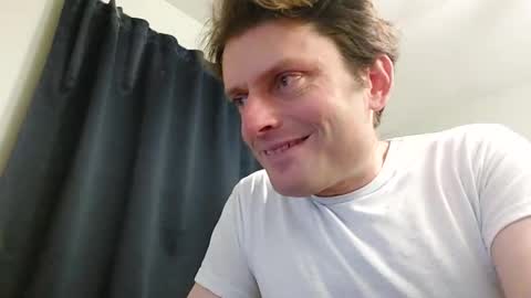 Snapshot of undress_me_ chatting on 01-07-25, 10:52 undress me online show from 01-07-25, 10:52