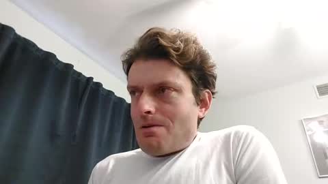 Snapshot of undress_me_ chatting on 02-17-25, 12:59 undress me online show from 02-17-25, 12:59