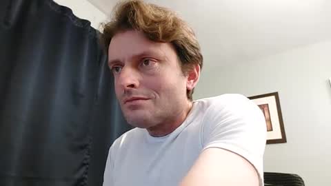 Snapshot of undress_me_ chatting on 02-23-25, 11:36 undress me online show from 02-23-25, 11:36