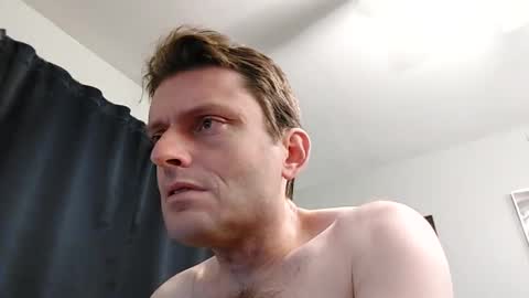 Snapshot of undress_me_ chatting on 02-26-25, 11:15 undress me online show from 02-26-25, 11:15