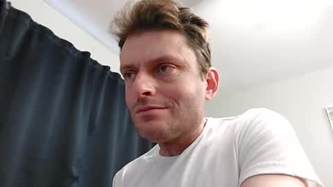 Snapshot of undress_me_ chatting on 03-09-25, 09:14 undress me online show from 03-09-25, 09:14