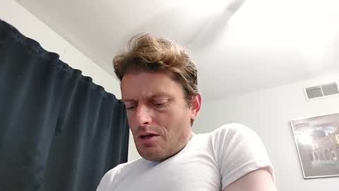 Snapshot of undress_me_ chatting on 10-08-25, 11:19 undress me online show from 10-08-25, 11:19