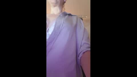 Snapshot of unfulfilledwife chatting on 01-26-25, 09:29 Eva online show from 01-26-25, 09:29