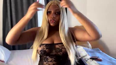 Unholybaddie online show from 12-19-25, 11:17