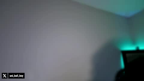 Snapshot of uniballboy chatting on 03-21-26, 12:32 Uni Ball online show from 03-21-26, 12:32
