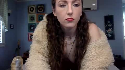 Lola Moonstone online show from 12-04-25, 04:27
