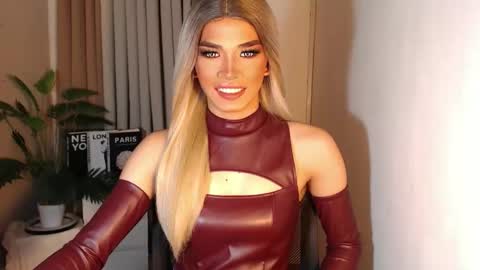 Miss Andrea online show from 10-05-25, 04:05