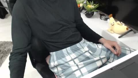 Snapshot of uniqueboy22 chatting on 05-11-26, 05:43 uniqueboy22 online show from 05-11-26, 05:43