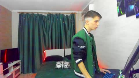 Alex online show from 11-06-25, 07:59